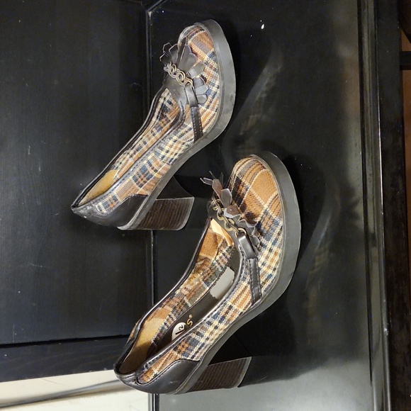 Rebels Brown Plaid Shoes - Picture 4 of 5